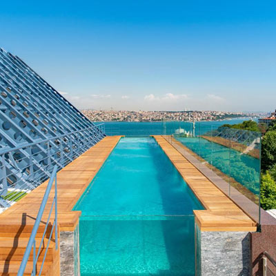 丽思卡尔顿酒店的屋顶