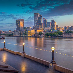 188bet足球网站在线伦敦的屋顶酒吧