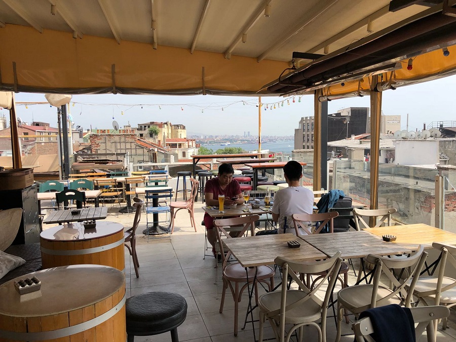 Balkon餐厅和酒吧在伊斯坦布尔