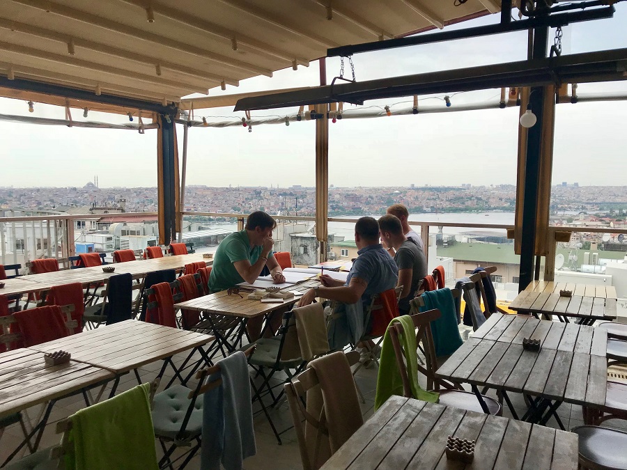 Balkon餐厅和酒吧在伊斯坦布尔