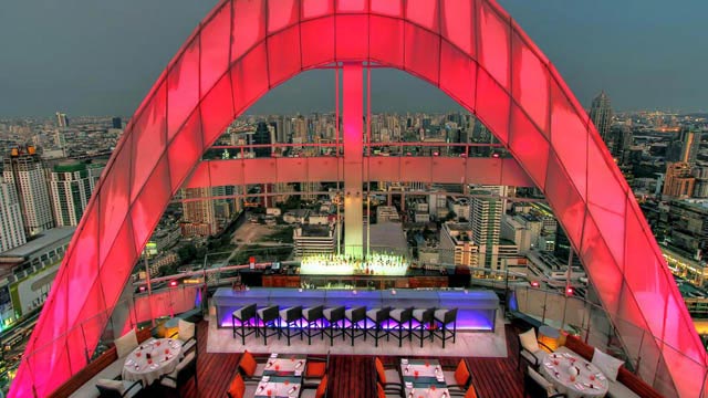 曼谷的屋顶酒吧“红色天空”