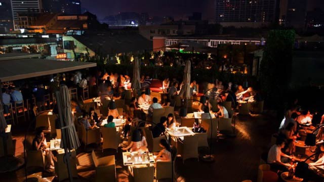 北京的屋顶酒吧Fez酒吧