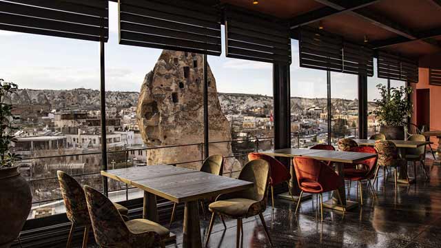 卡帕多西亚Carus Cappadocia酒店的屋顶酒吧Haruna餐厅