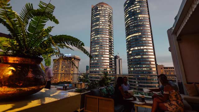 屋顶酒吧植物屋顶小酒馆&酒吧在科伦坡