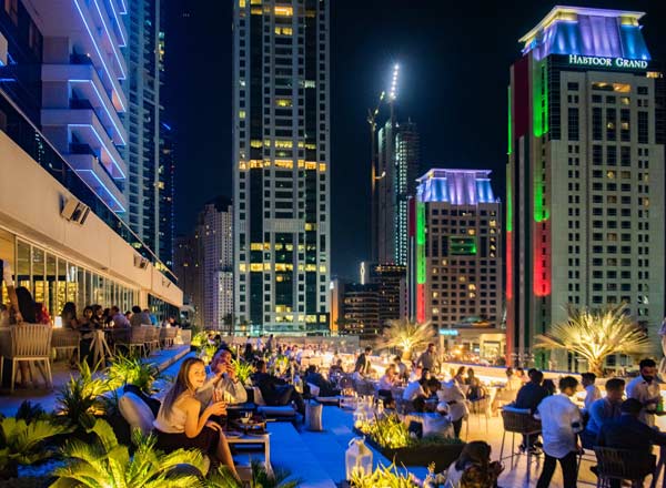迪拜的屋顶酒吧Siddharta Lounge