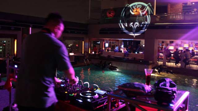 吉隆坡的屋顶酒吧Luna bar