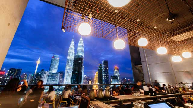吉隆坡的屋顶酒吧Troika Sky Dining