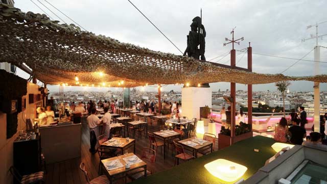 马德里的屋顶酒吧Azotea del Circulo