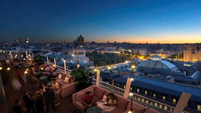 马德里的屋顶酒吧Casa Suecia