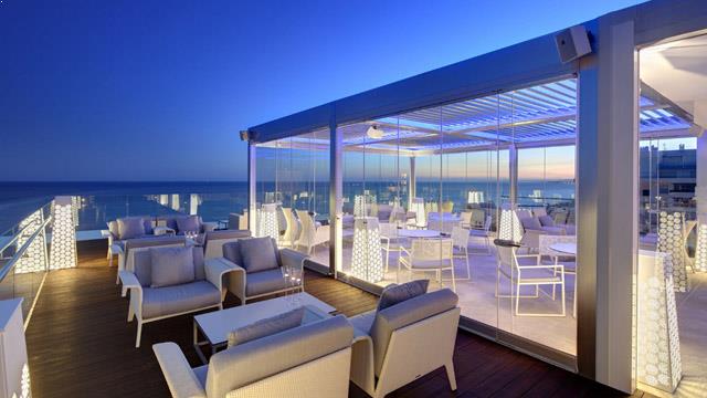 屋顶酒吧Belvue屋顶酒吧Amàre玛贝拉海滩酒店在玛贝拉