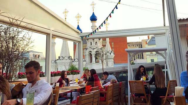 莫斯科的Schastye屋顶酒吧餐厅