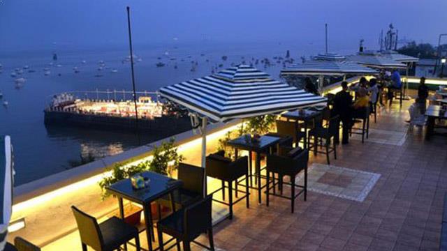 孟买Marina咖啡馆的屋顶酒吧