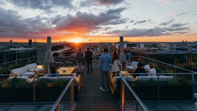 巴黎的屋顶酒吧Laho Rooftop