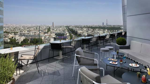 屋顶酒吧天际线巴黎酒吧在巴黎