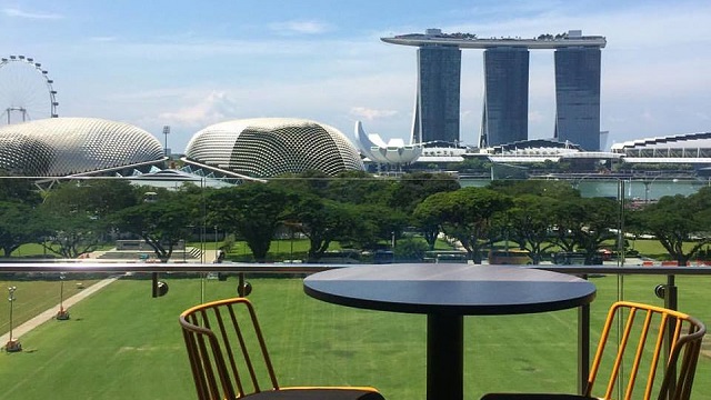 新加坡的天台酒吧Aura Sky Lounge