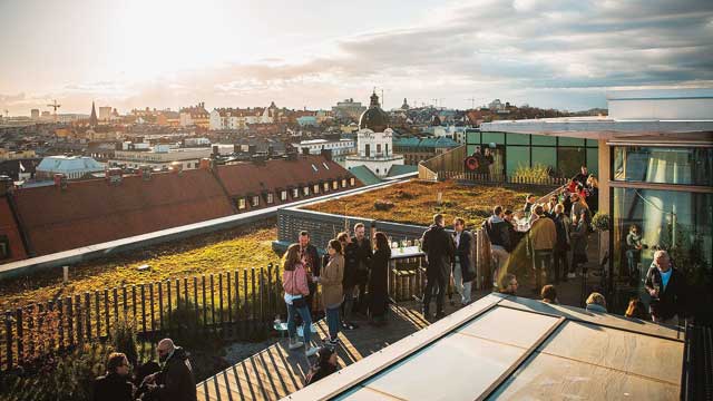 斯德哥尔摩Urban Deli的屋顶酒吧Takpark