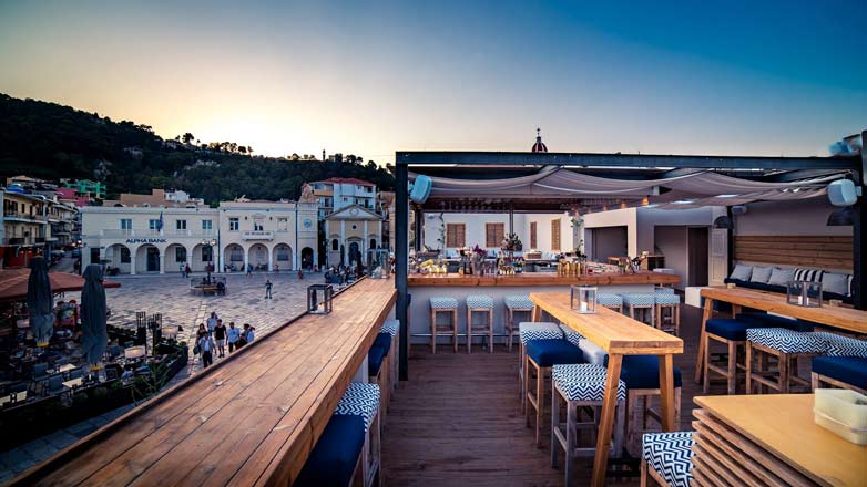 Zakynthos的屋顶酒吧基地咖啡馆和屋顶酒吧