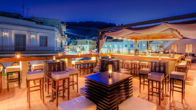 Zakynthos的屋顶酒吧基地咖啡馆和屋顶酒吧
