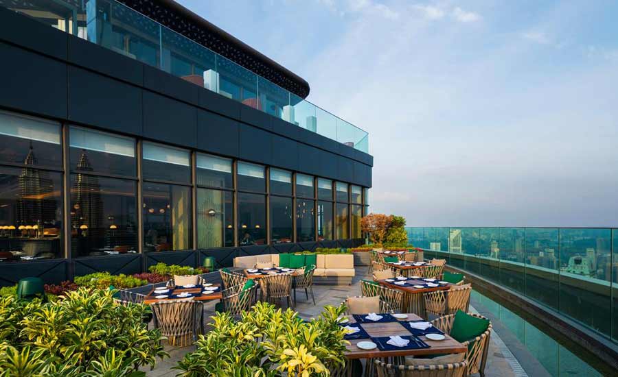 Romantic rooftop restaurant - Horizon Grill at Banyan Tree